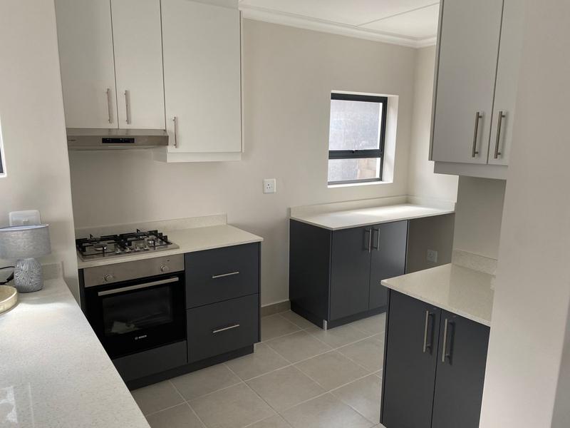 3 Bedroom Property for Sale in Silver Oaks Western Cape